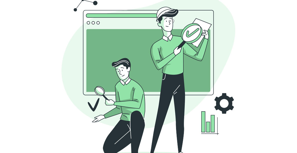 Responsable Qualité planifiant un programme d'audit interne ISO 9001 sur un bureau professionnel